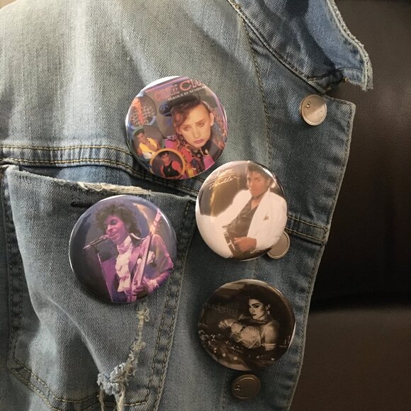 Customized Buttons - 80s Pop Pack - Picture 1 of 1